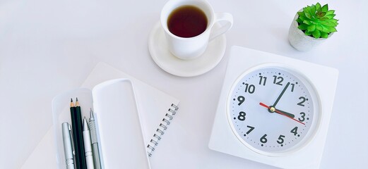 コーヒータイム　休憩中　ライフスタイル　コピースペース