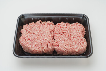 食品トレーの上の豚ミンチ肉・豚ひき肉