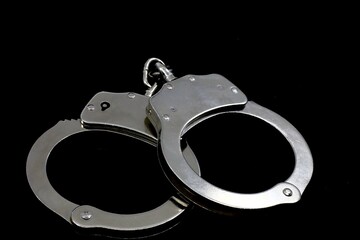 Steel police handcuffs