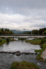 Fototapeta premium 風景, 自然, 水, 山, 空, 川, 雲, 森, 緑, 旅行, 木, 景色, 美しさ