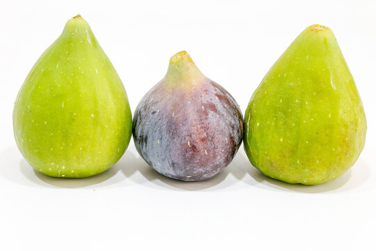 ripe figs and brevas ready to eat