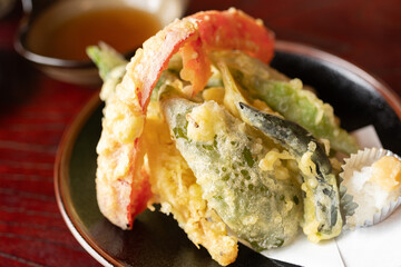 盛り付けられた美味しい天ぷら