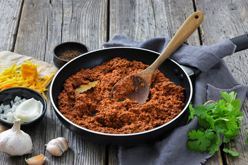 slow cooked spicy beef ragu, cincinnati chili