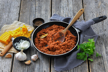 slow cooked spicy beef ragu, cincinnati chili