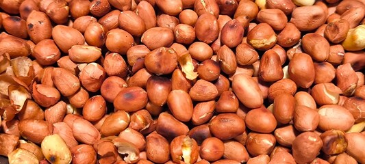 Roasted peanuts as a food ingredient