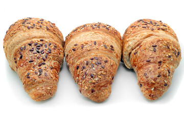 croissant fresco ripieno al granfarro ,fresh spelt filled croissant	