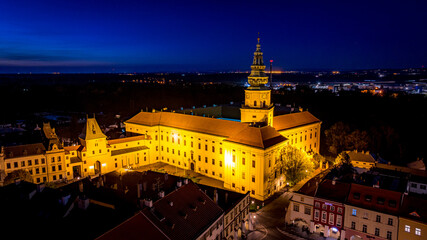 Kroměř&iacute;ž castle at night