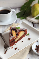 ein stück Birnen-Schoko-Kuchen
