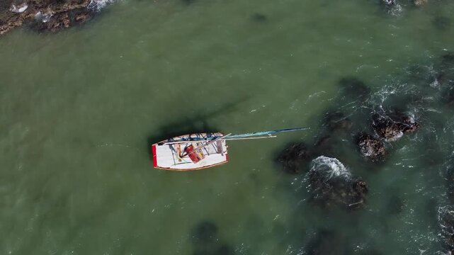 Imagens a&eacute;reas captadas por drone da Praia do Pocinho, uma praia pouco conhecida no litoral leste de Fortaleza, Cear&aacute;.