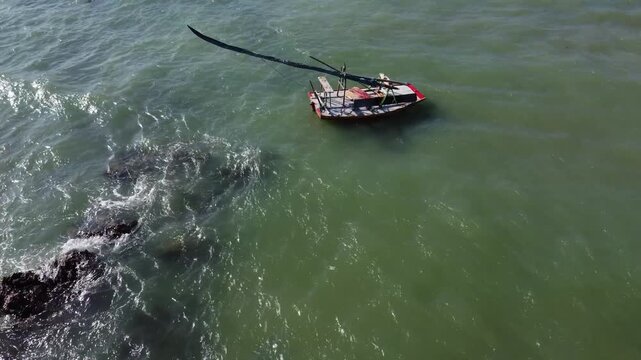 Imagens a&eacute;reas captadas por drone da Praia do Pocinho, uma praia pouco conhecida no litoral leste de Fortaleza, Cear&aacute;.