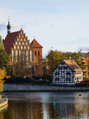 Cathedral and Riverside Houses 