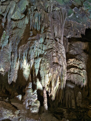 鍾乳洞