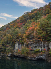 塔のへつりの紅葉