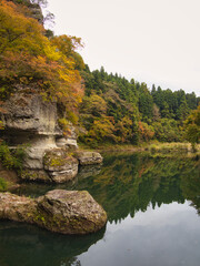 塔のへつりの紅葉