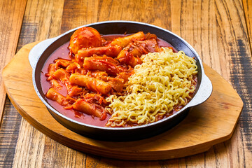 Korean Chili Rice Cake Instant Noodles