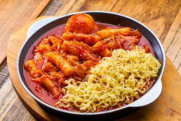 Korean Chili Rice Cake Instant Noodles