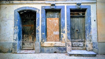 ARLES (Bouches-du-Rhône)