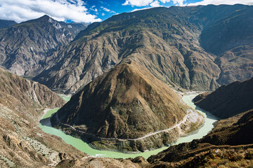 Omega curve of Yangtze River in Yunnan. China.