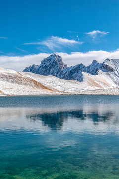 Ai piedi del Monte Oronaye, nella bellissima valle dell&rsquo;Ubayette, il Lago della Reculaye