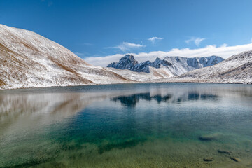 Ai piedi del Monte Oronaye, nella bellissima valle dell&rsquo;Ubayette, il Lago della Reculaye