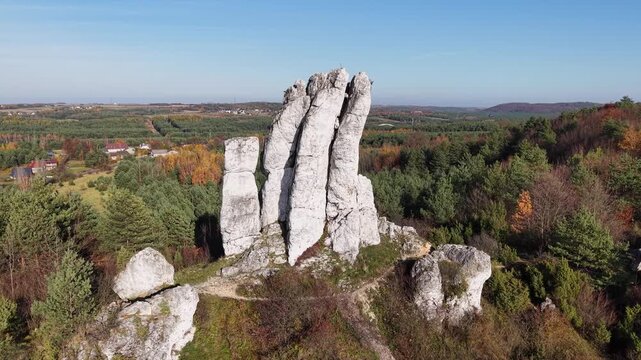 Wysoka Turnia. Skały Rzędkowickie.