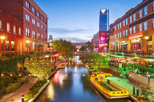 Oklahoma City, Oklahoma, USA Cityscape in Bricktown 774