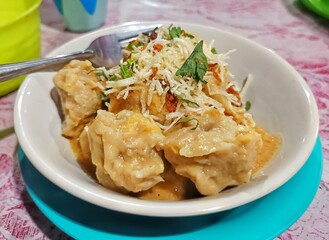 Crispy tofu dumplings with peanut