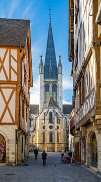 View of the choir of Notre-Dame church in Dijon from Rue De La Chouette with half-timbered buildings