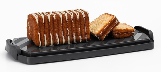Angeschnittener Zitronenkuchen
