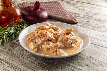 Roasted chicken fillet with cream sauce