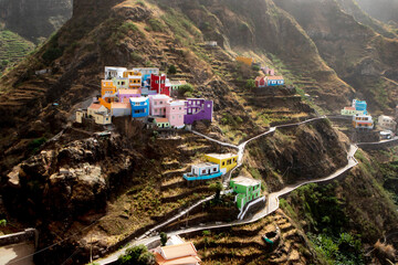 village coloré sur l'île de Santo Antao © christine