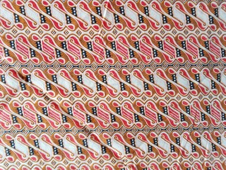 Fototapeta premium The parang batik motif appears abstract, with repeating patterns resembling geometric shapes. It's a traditional Indonesian motif.
