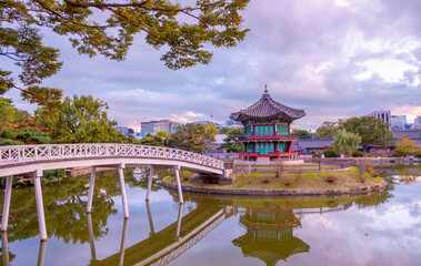 Fototapeta premium The most beautiful Viewpoint gyeongbokgung palace, panoramic, tourist attractions in the city park of seoul City, Asia business concept image,panoramic modern cityscape building in korea. 