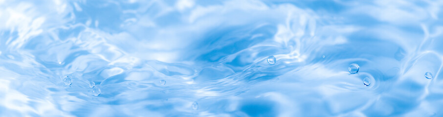 美しい水面の波紋の模様	