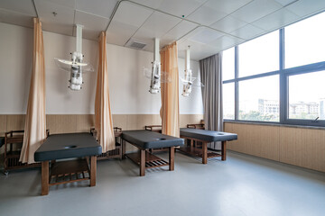 massage bed in a TCM clinic
