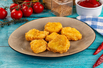 Golden crispy fried chicken nuggets