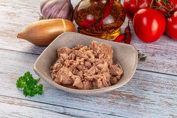 Canned tuna fish in olive oil
