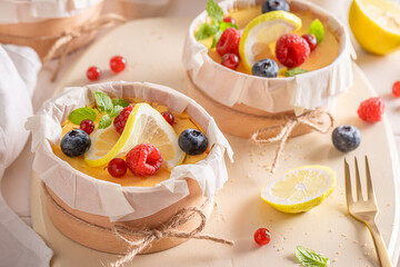 Traditional New York cheesecake with vanilla and mascarpone.