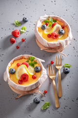 Sweet lemon curd flavored with vanilla and lemon.