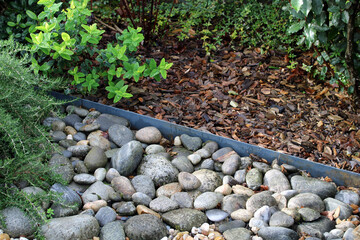 Bordure de jardin métallique gris an acier galvanisé pour séparation