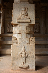 detail of the pillar