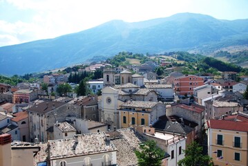Naklejka premium Overlooking the Italian village of Palena nestled in the mountains of the Abruzzi region. Italy