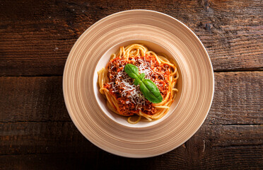 spaghetti with tomato sauce
