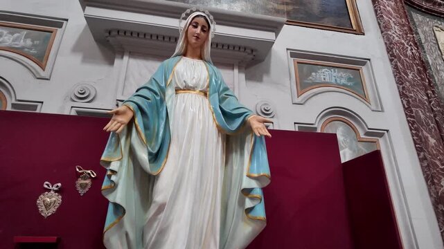 A graceful statue of the Virgin Mary 