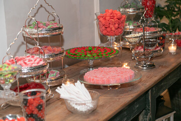 mesa de dulces, mesa, chuches, rico, azúcar, delicioso, abastecimiento, celebraciones, gomitas, bombones, 