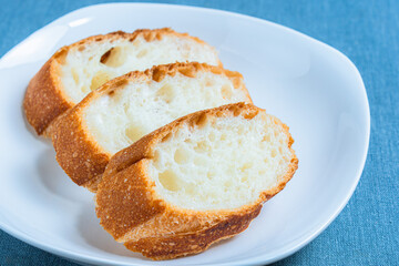 スライスしたフランスパン