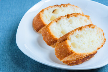 スライスしたフランスパン