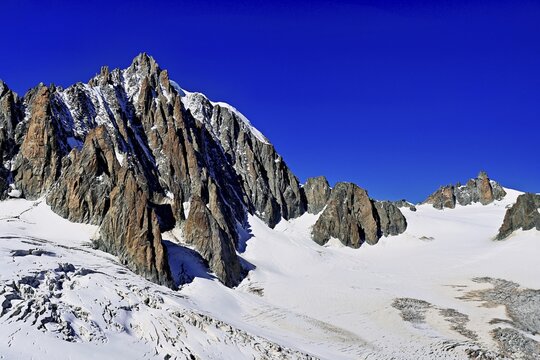 View from the T&eacute;l&eacute;cabine Panorama Railway of the Mont Blanc du Tacul mountain station, the Aiguille du Midi mountain station in the foreground, the glacier du G&eacute;ant, Chamonix-Mont-Blanc, Haute-Savoie, France