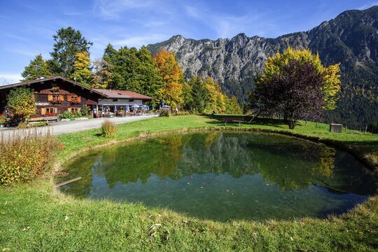 Gasthof Laiter mit Forellenteich, Stillachtal, Oberstdorf, Oberallg&auml;u, Allg&auml;u, Bavaria, Germany