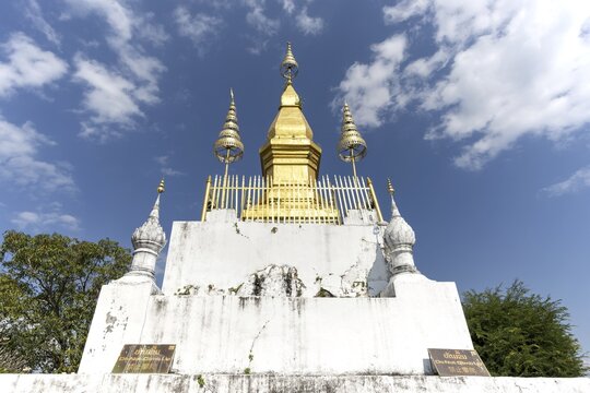 That Chmosi stupa on the Phou Si lookout hill, Luang Prabang, Laos